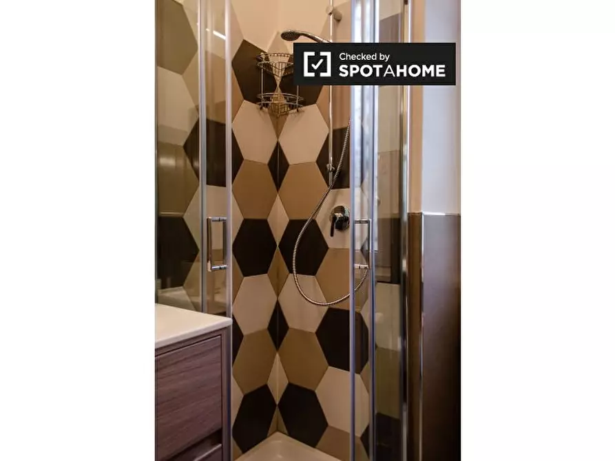 Immagine 14 di Appartamento in affitto  in Via Suor Maria Mazzarello, 00181 Roma RM, Italy a Roma