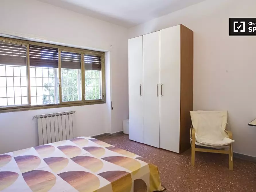 Immagine 4 di Camera condivisa in affitto  in Via Tomaso Monicelli a Roma