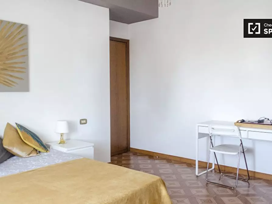 Immagine 3 di Camera condivisa in affitto  in Via Oderzo, 00182 Roma RM, Italy a Roma