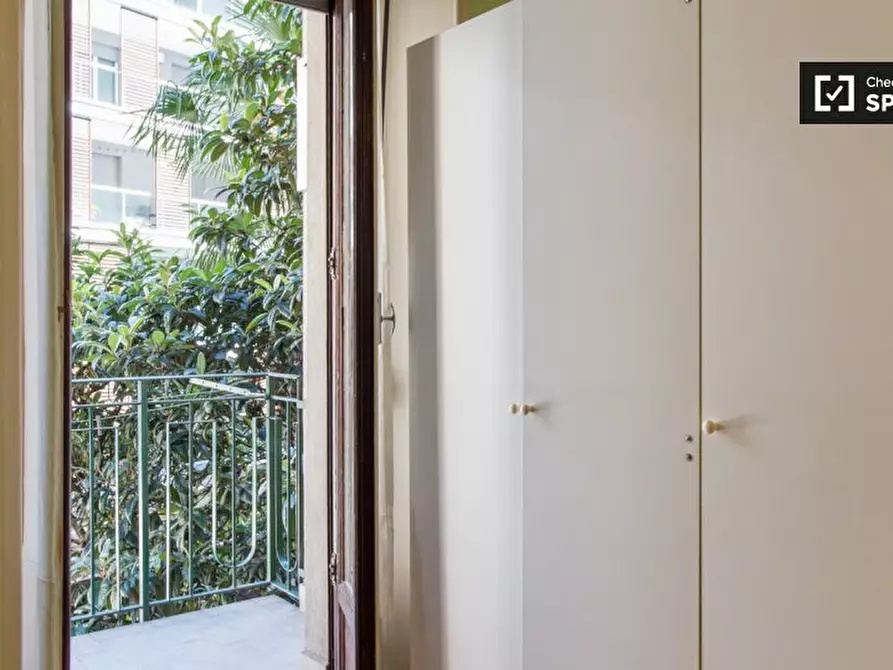 Immagine 5 di Camera condivisa in affitto  in Piazzale Susa a Milano