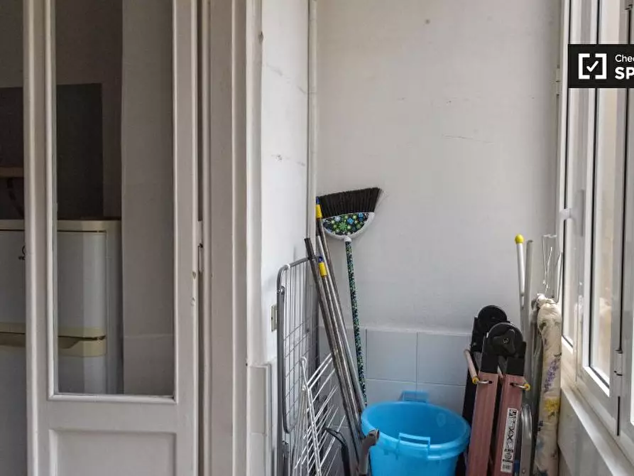 Immagine 8 di Camera condivisa in affitto  in Via Camilla a Roma