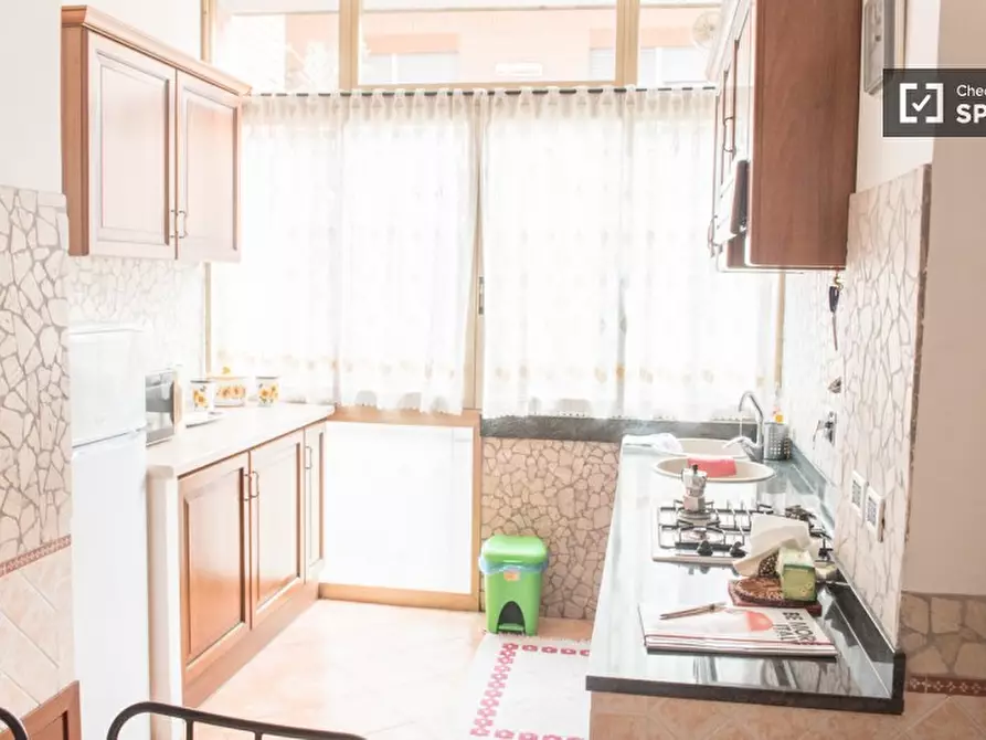 Immagine 10 di Camera condivisa in affitto  in Via Francesco Vettori a Roma