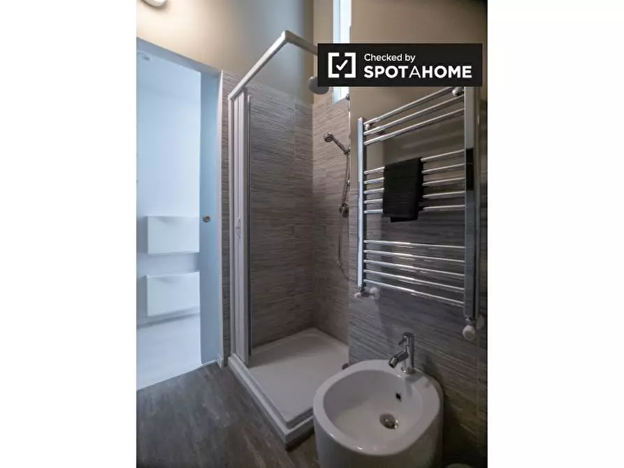 Immagine 11 di Ufficio in affitto  in Piazza Napoli, 20144 Milano MI, Italy a Milano