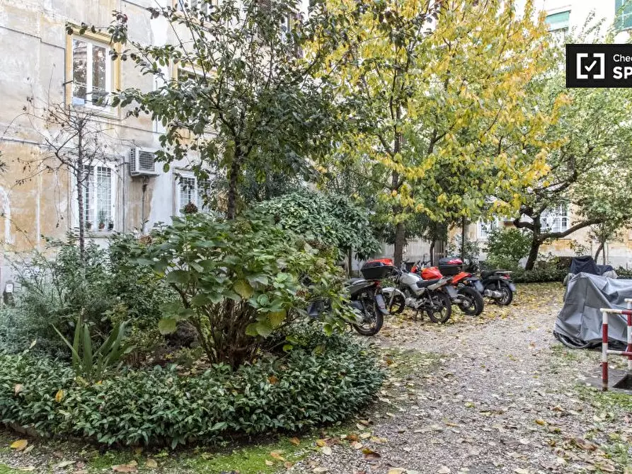 Immagine 17 di Appartamento in affitto  in Via Marmorata a Roma