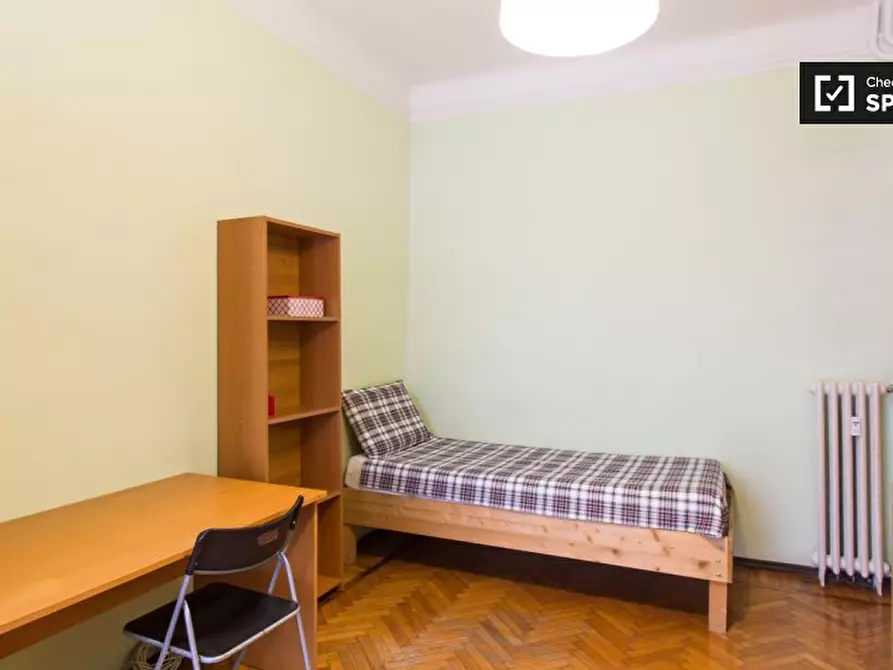 Immagine 4 di Camera condivisa in affitto  in Piazzale Susa a Milano