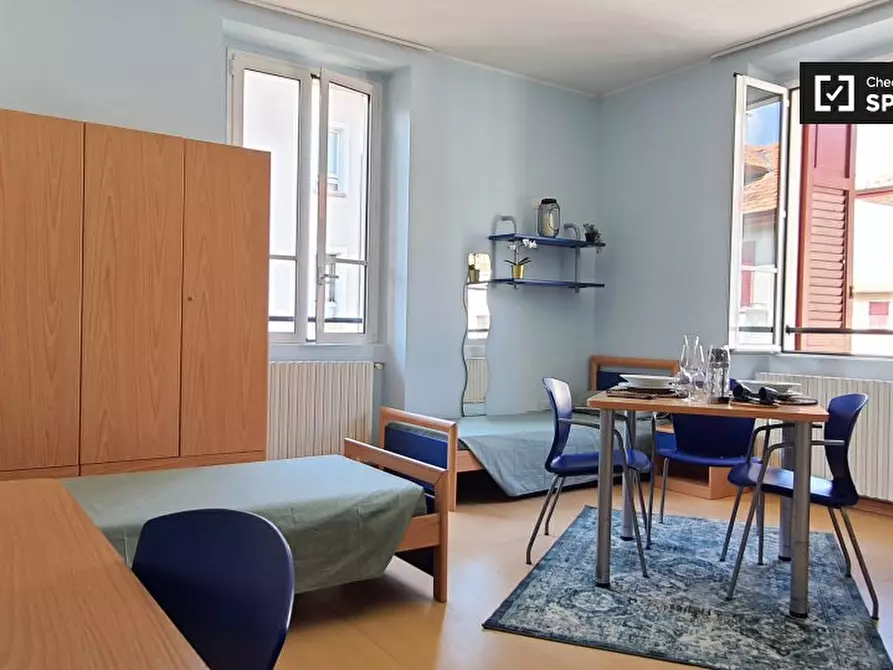 Immagine 6 di Camera condivisa in affitto  in Via Anton Giulio Barrili a Milano