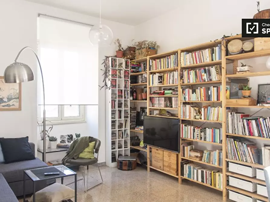 Immagine 5 di Camera condivisa in affitto  in Via Conte di Carmagnola a Roma