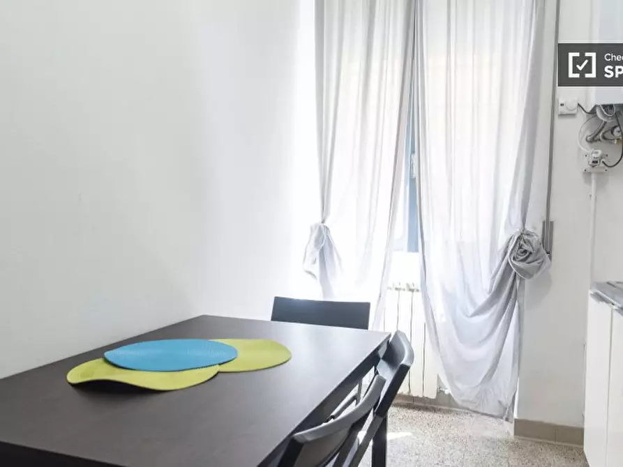Immagine 2 di Camera condivisa in affitto  in Via Filippo Scolari a Roma
