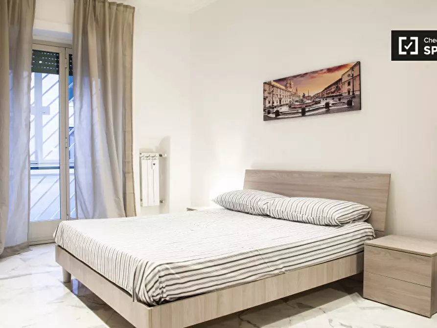 Immagine 4 di Camera condivisa in affitto  in Via Lattanzio a Roma