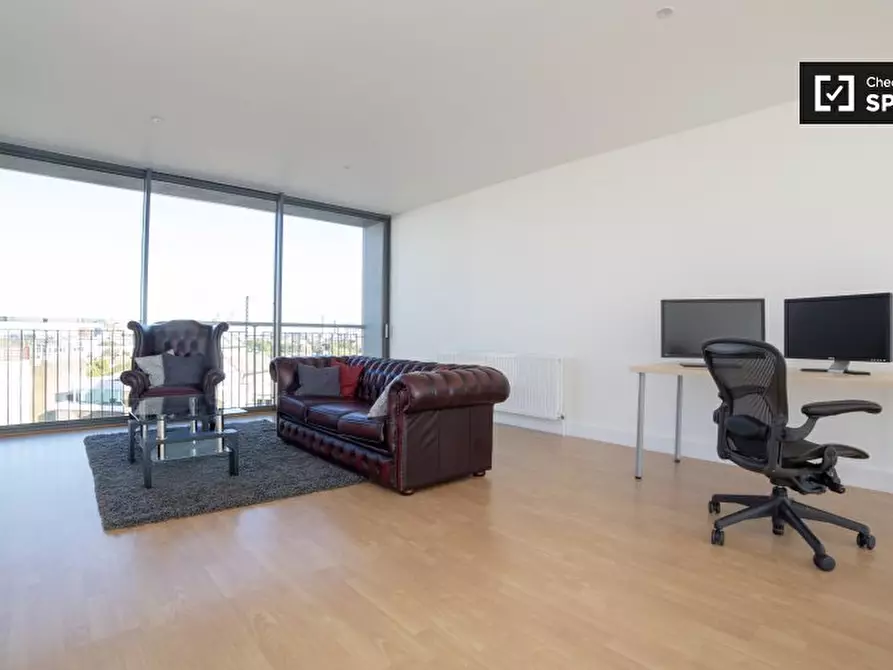 Immagine 10 di Camera condivisa in affitto  in Selsdon Way, Isle of Dogs, London E14 9GR, UK a Poplar