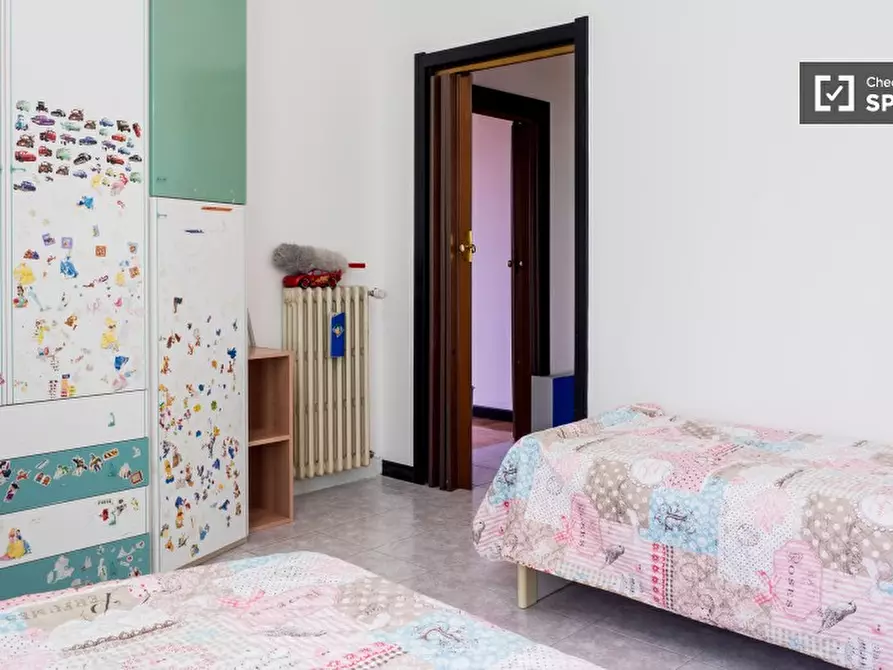 Immagine 2 di Camera condivisa in affitto  in Via Roggia Scagna a Milano