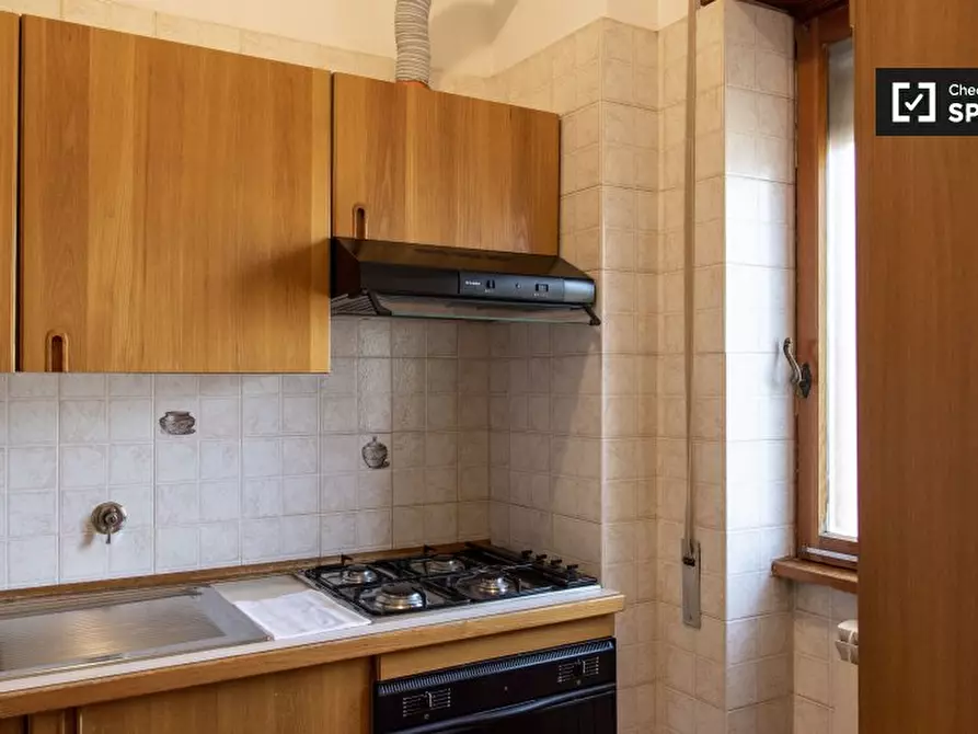 Immagine 11 di Appartamento in affitto  in Via Ildebrando Vivanti a Roma