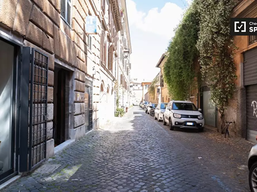 Immagine 16 di Appartamento in affitto  in Vicolo della Penitenza a Roma