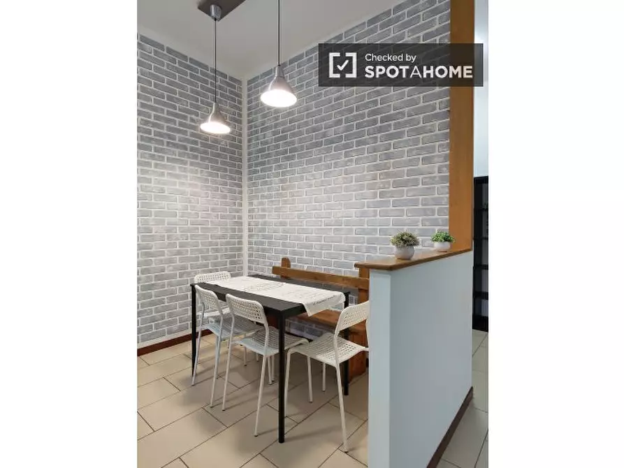 Immagine 16 di Appartamento in affitto  in Via Arezzo a Milano