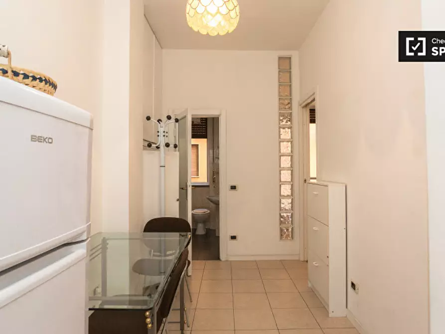 Immagine 7 di Camera condivisa in affitto  in Via Salasco a Milano