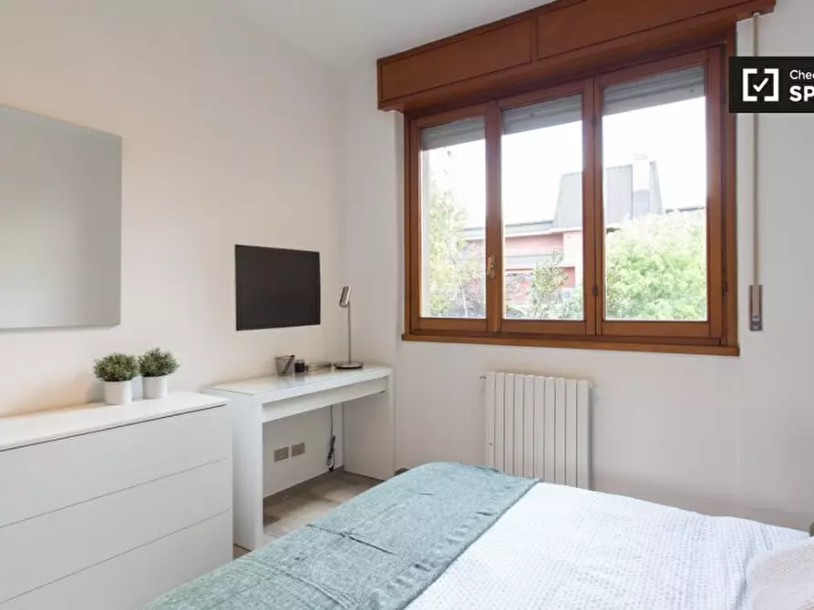 Immagine 3 di Camera condivisa in affitto  in Via Toce a Milano