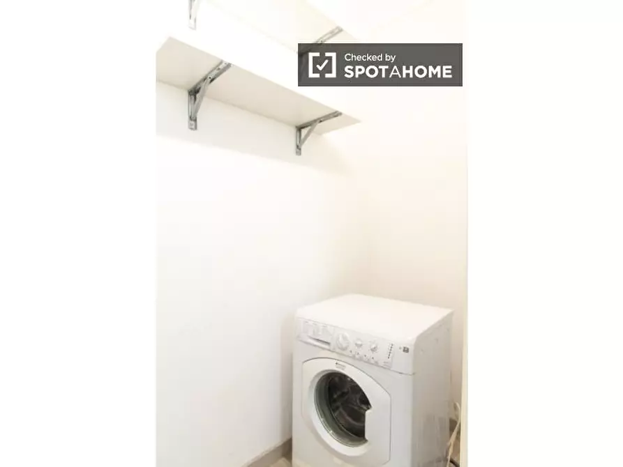 Immagine 12 di Appartamento in affitto  in Viale di Villa Pamphili a Roma