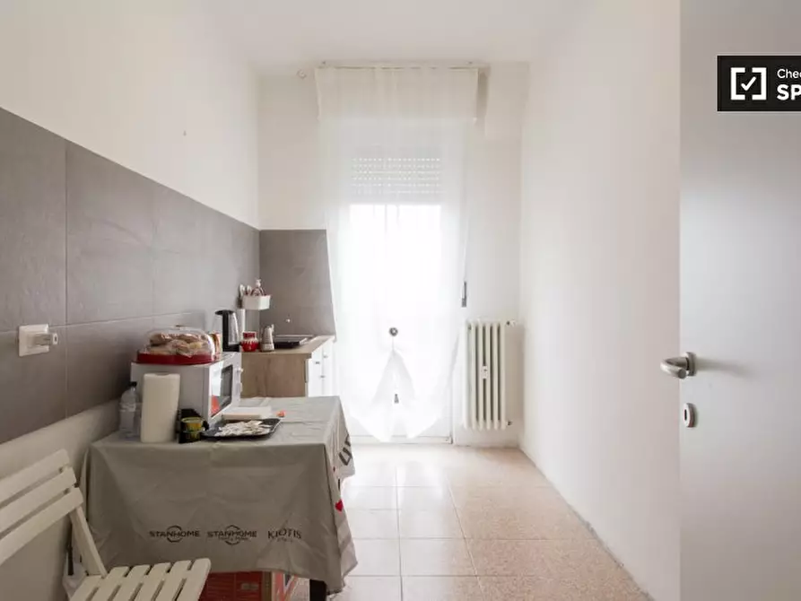 Immagine 8 di Camera condivisa in affitto  in Via delle Acacie a Buccinasco