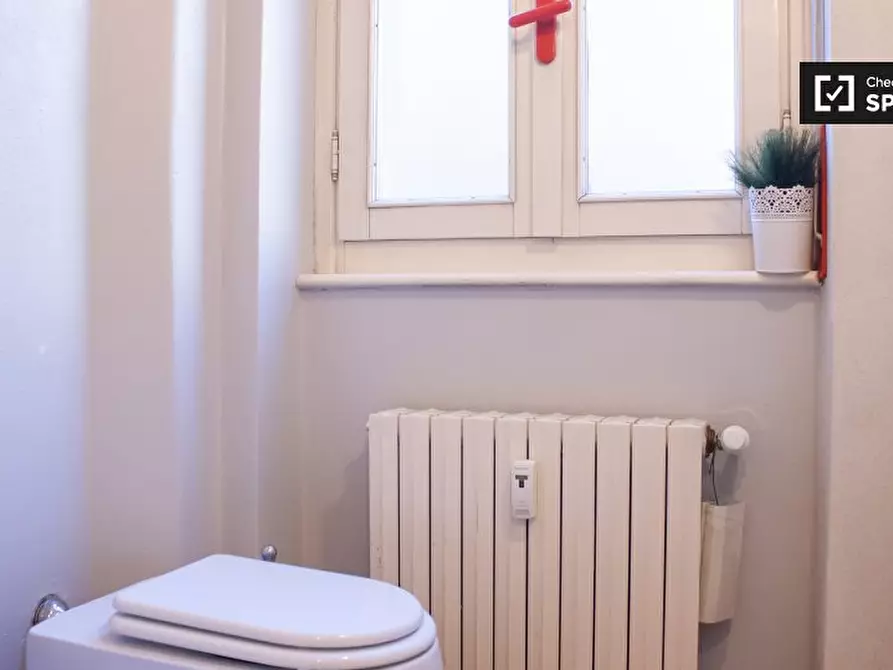 Immagine 12 di Camera condivisa in affitto  in Via Arona a Milano