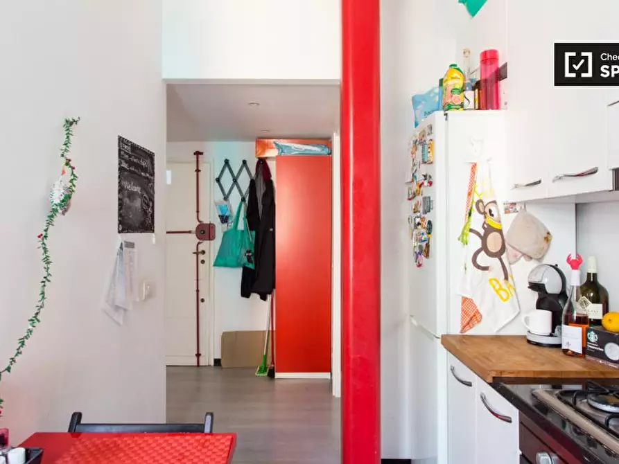 Immagine 18 di Camera condivisa in affitto  in Via degli Imbriani a Milano