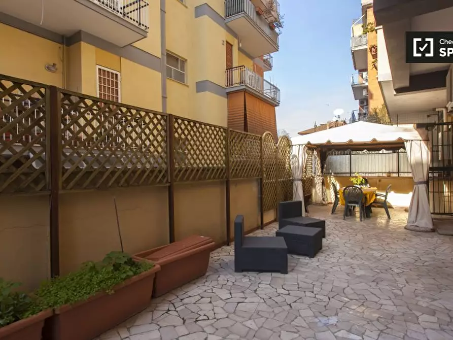 Immagine 9 di Appartamento in affitto  in Via Mattia Battistini, 00167 Roma RM, Italy a Roma