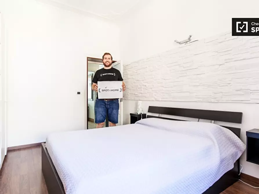 Immagine 4 di Camera condivisa in affitto  in Via Francesco Baracca a Roma