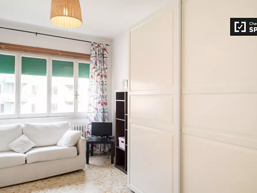 Immagine 16 di Camera condivisa in affitto  in Via Casilina a Roma