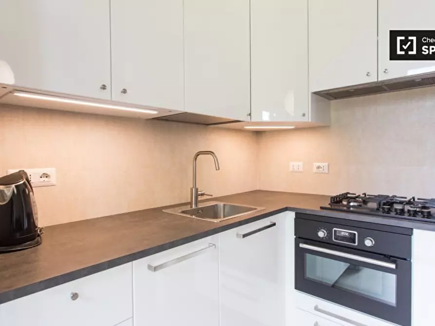 Immagine 5 di Appartamento in affitto  in Via Angelo Inganni a Milano