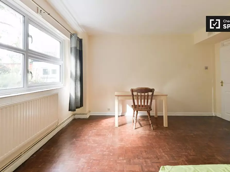 Immagine 14 di Camera condivisa in affitto  in Coligny Court,  Camberwell, London a Camberwell