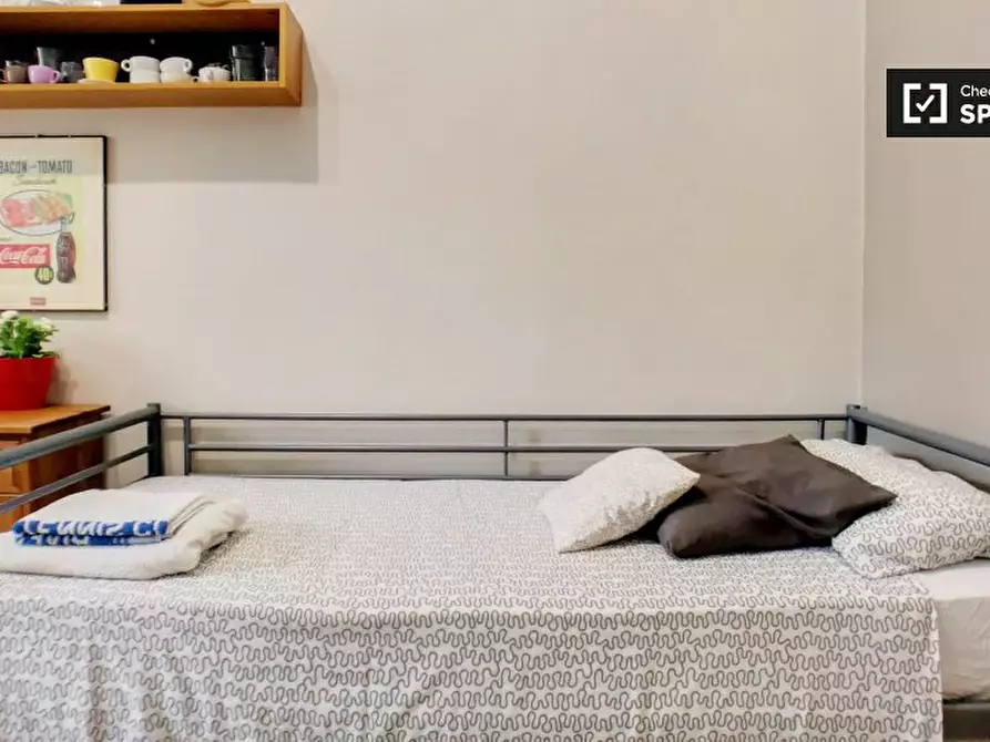 Immagine 4 di Camera condivisa in affitto  in Viale Famagosta, 20142 Milano MI, Italy a Milano
