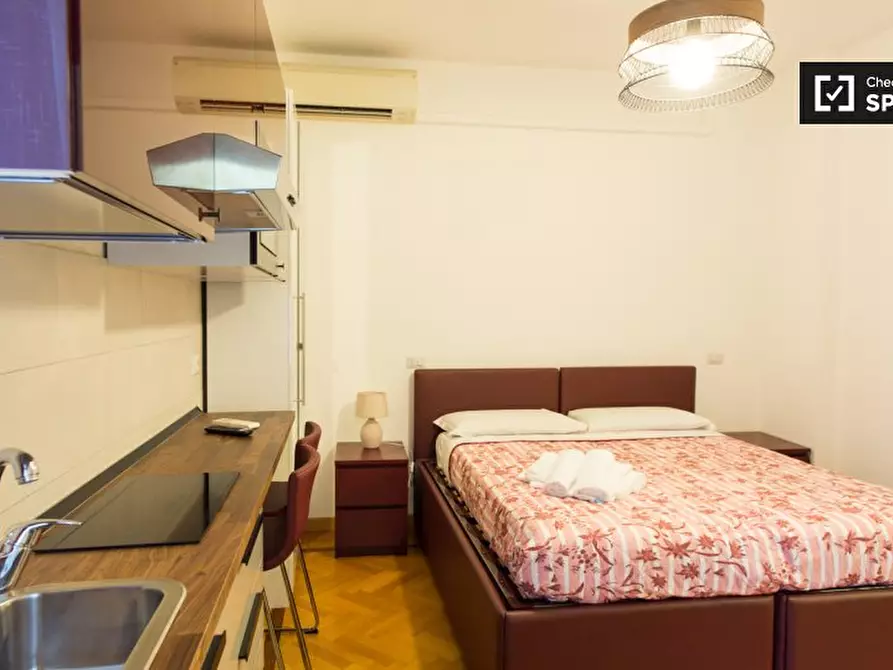 Immagine 6 di Ufficio in affitto  in Via Giovanni Battista Pergolesi a Milano