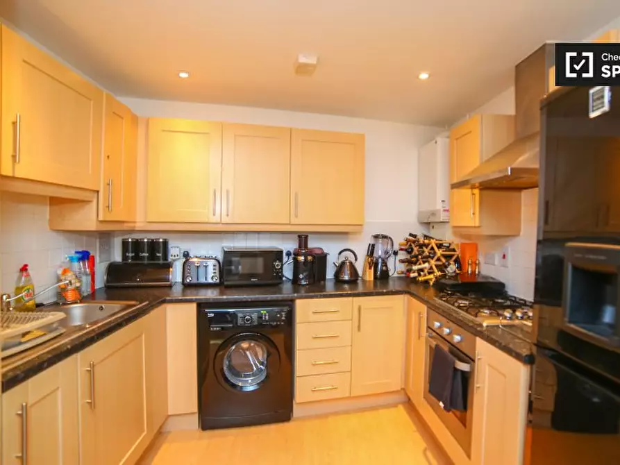 Immagine 7 di Appartamento in affitto  in Lewin Terrace a Hounslow