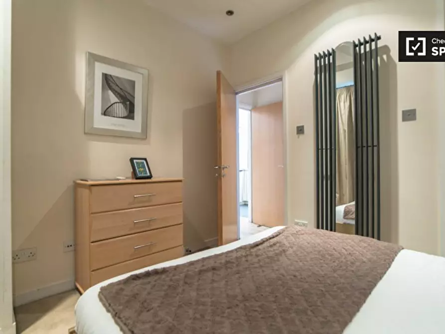 Immagine 9 di Appartamento in affitto  in New Bridge St, London EC4Y, UK a 