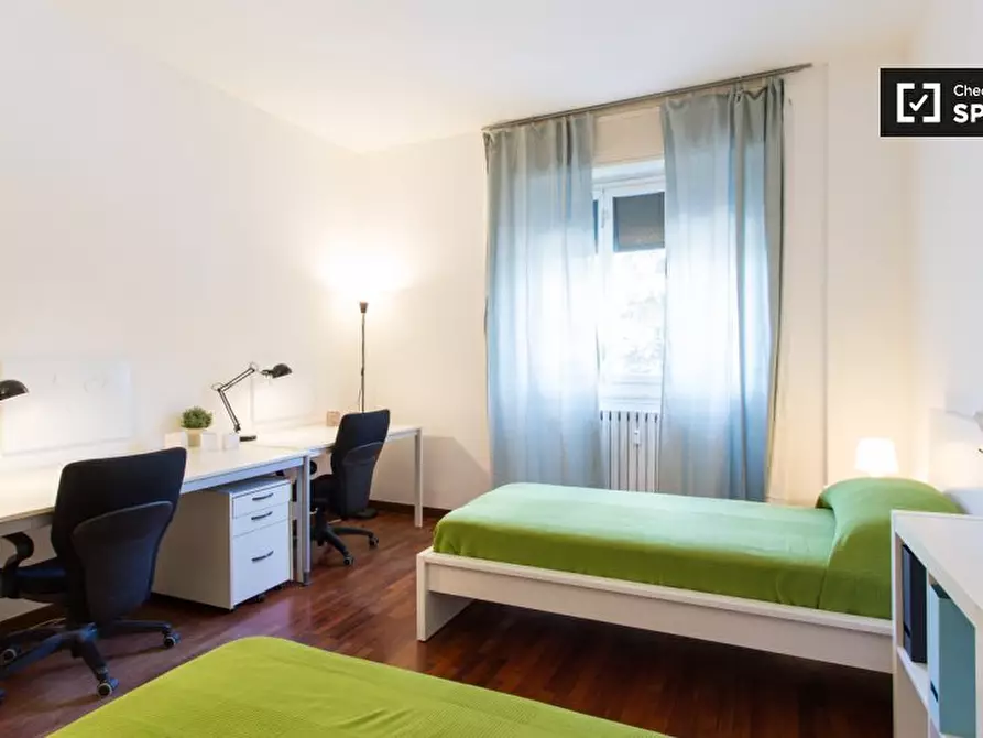 Immagine 2 di Camera condivisa in affitto  in Viale Giovanni da Cermenate a Milano