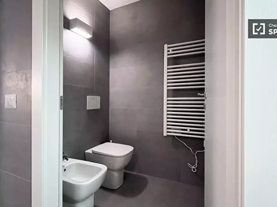 Immagine 12 di Ufficio in affitto  in Via Beroldo a Milano