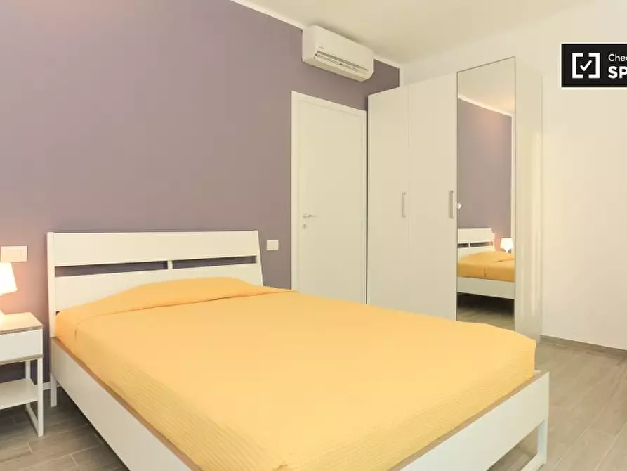 Immagine 3 di Camera condivisa in affitto  in Piazza Firenze a Milano