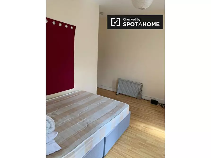 Immagine 4 di Camera condivisa in affitto  in Vauxhall Bridge Road a 