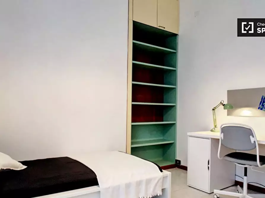 Immagine 3 di Camera condivisa in affitto  in Viale Bligny a Milano