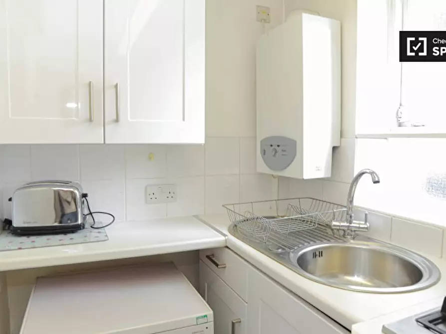 Immagine 9 di Ufficio in affitto  in GF St Anns Villas a Kensington