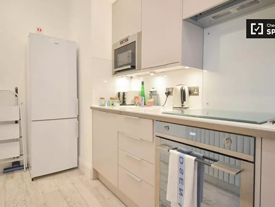 Immagine 6 di Appartamento in affitto  in 147 Brondesbury Park, London NW2, UK a Brent