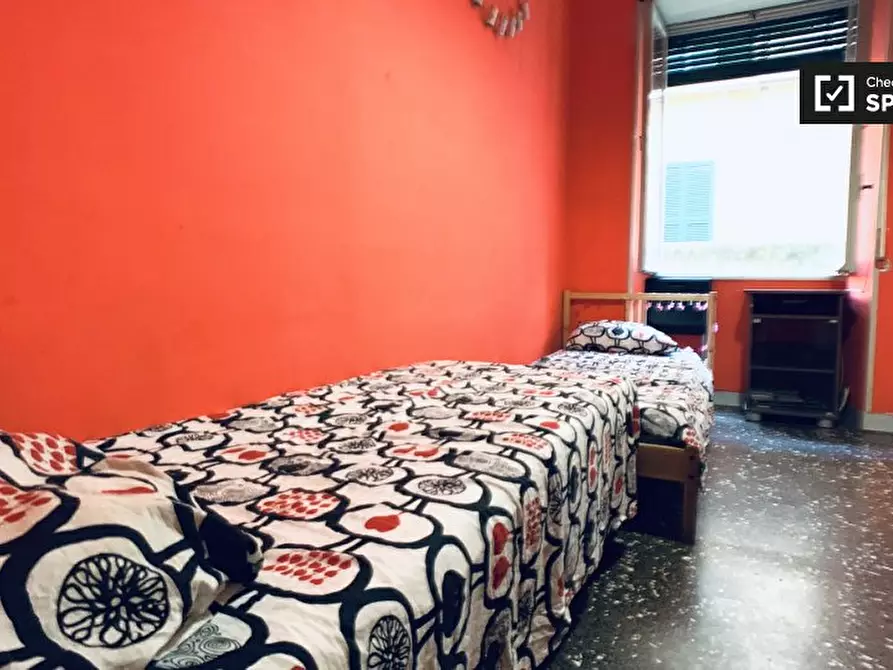 Immagine 1 di Camera condivisa in affitto  in Via Alessandro Cialdi a Roma