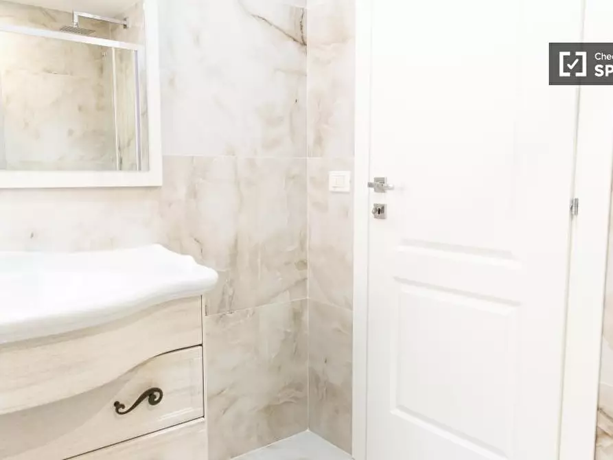 Immagine 2 di Appartamento in affitto  in Viale di Villa Pamphili a Roma