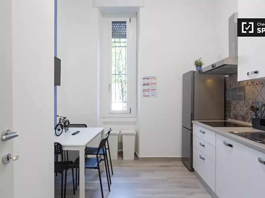 Immagine 6 di Camera condivisa in affitto  in Viale Stelvio a Milano