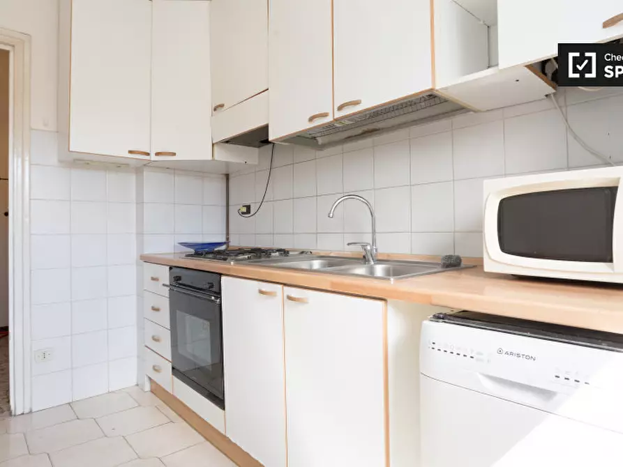 Immagine 10 di Camera condivisa in affitto  in Viale Lucania a Milano