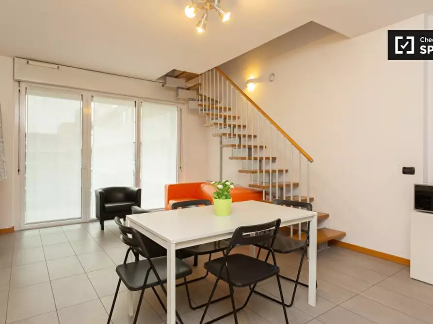 Immagine 5 di Camera condivisa in affitto  in Viale dell'Innovazione a Milano