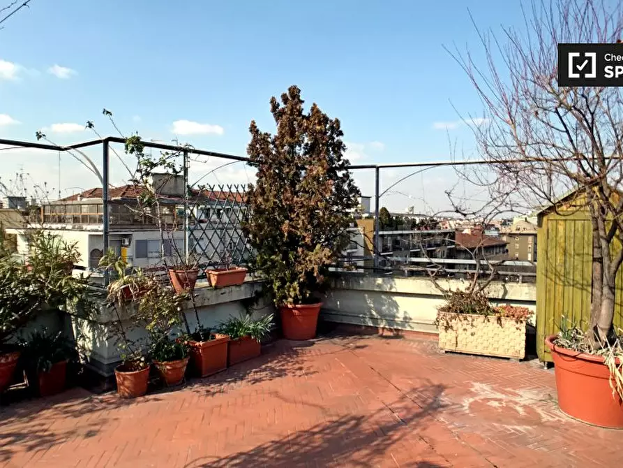 Immagine 19 di Camera condivisa in affitto  in Via Teodosio a Milano