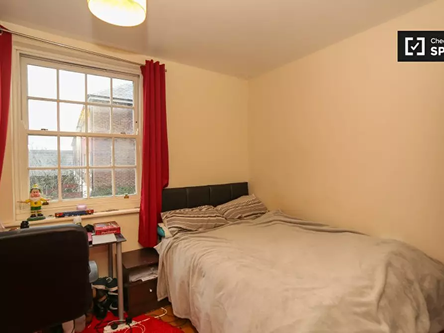 Immagine 19 di Camera condivisa in affitto  in Hastings St a Eltham