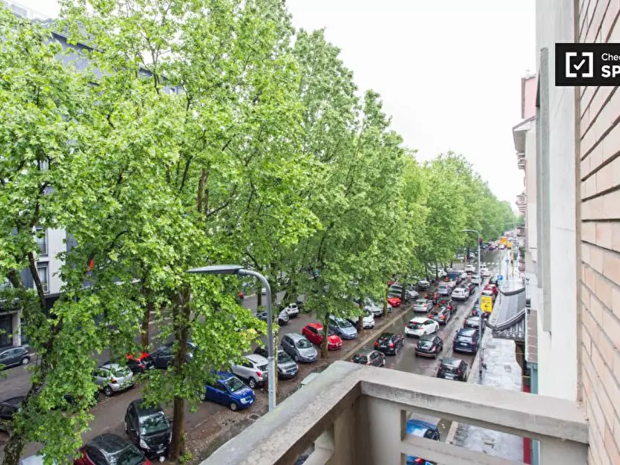Immagine 6 di Camera condivisa in affitto  in Viale Edoardo Jenner a Milano