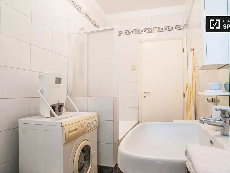 Immagine 12 di Camera condivisa in affitto  in Via Pietro Romano, 00169 Roma RM, Italy a Roma