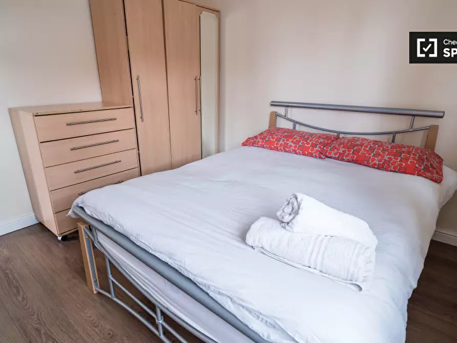 Immagine 3 di Camera condivisa in affitto  in Bethnal Green Road a Poplar